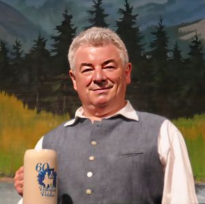 Bürgermeister Ludwig Greimel bei der Eröffnung des Jubiläumsvolksfestes 2023, Foto: HA