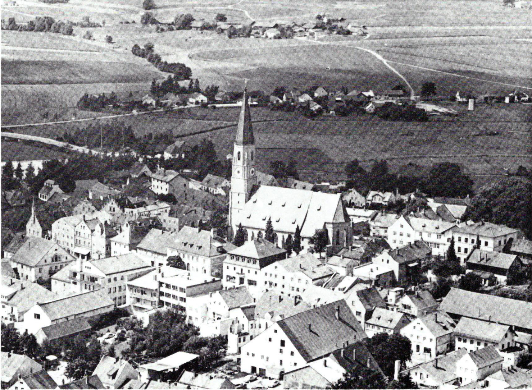 Luftaufnahme Markt Velden, freigegeben durch die Regierung von Oberbayern; Freigabe-Nr. GS 300/989/1973